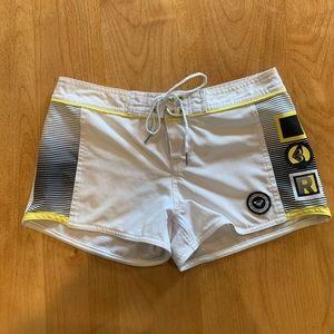Roxy Board Shorts Size 0 Retro